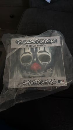 mister cartoon dodger mask