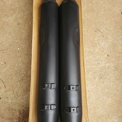 2019 Harley - Davidson Street Glide stock pipes