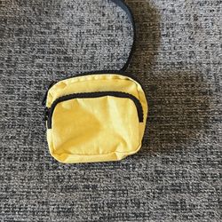 Baggu fannypack bag charm