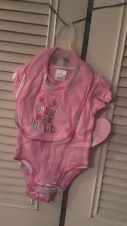 New for the baby clothes. Pink 0 3 months blue y Greig 6 9 months 3 6 months