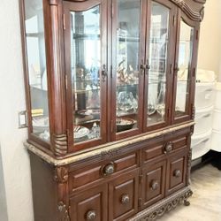 Curio / Cabinet $100