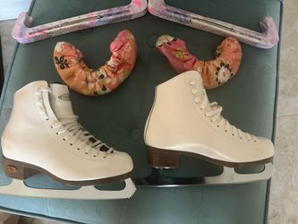 Ice Skates (girls) and Blade Protector