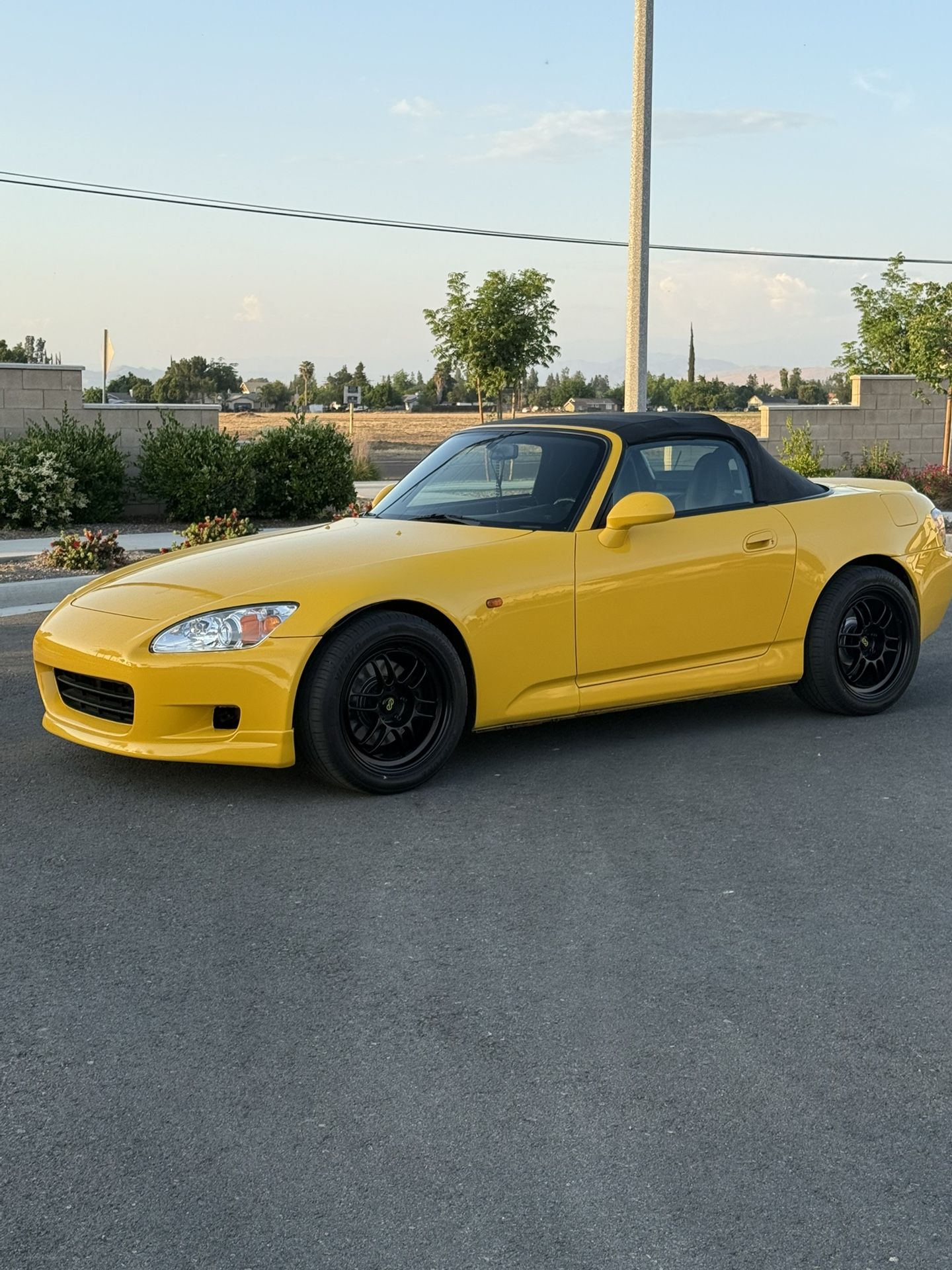 02 Honda S2000 .