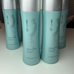 Shampoo new** 2$ a pc or wholesale per 📦