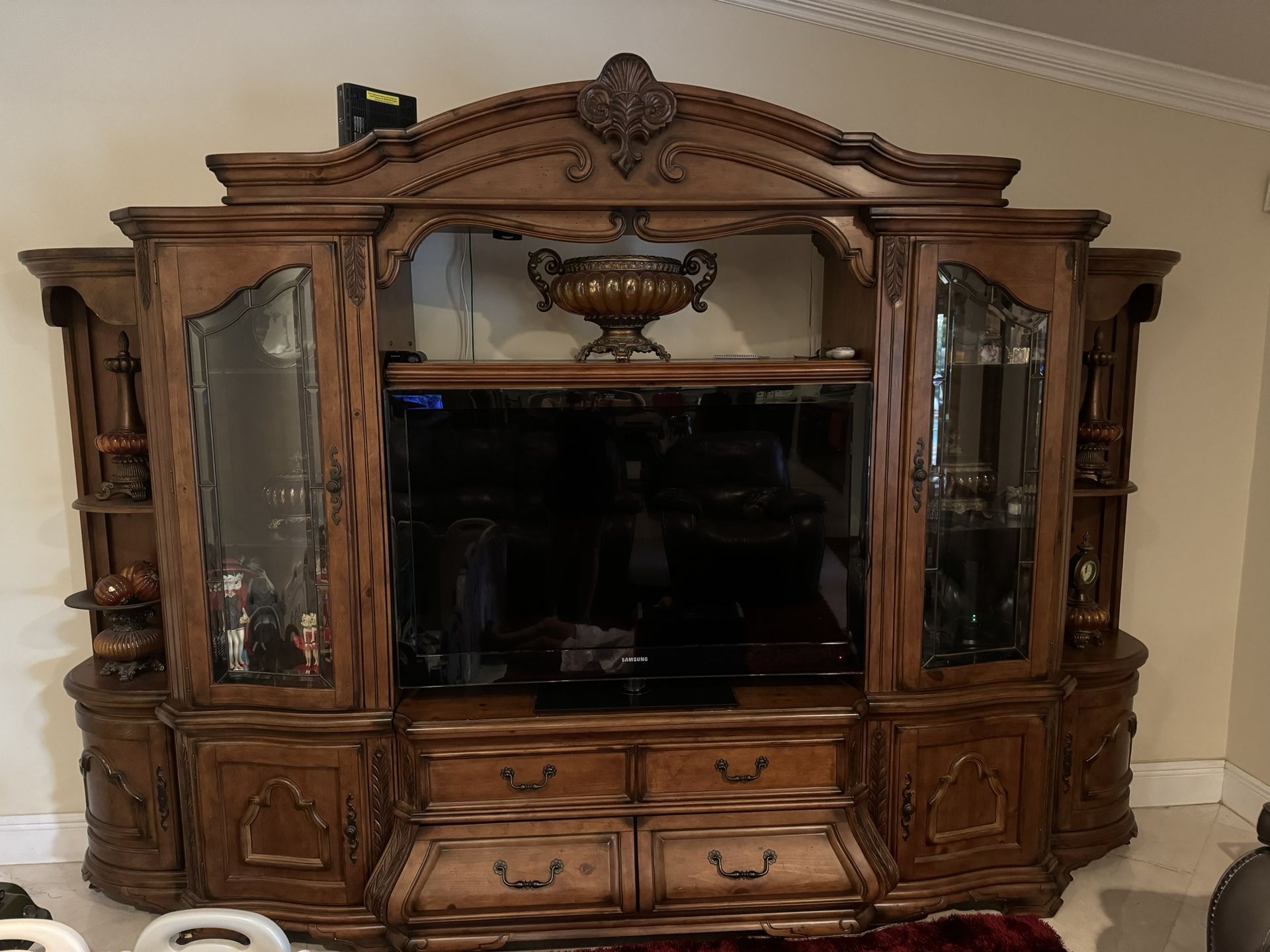 Television TV Entertainment Stand