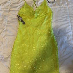 Boutique Women’s Clothing (Dress)