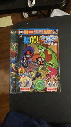 DC justice League comic collectors books