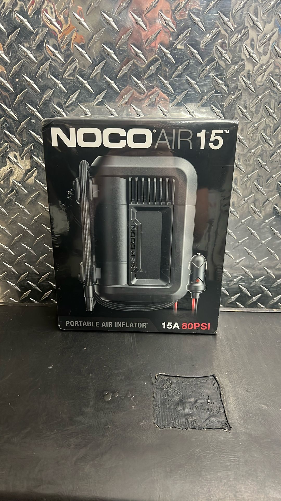 Noco Air15 Ultrafast Portable Tire Inflator Air Compressor 