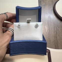 diamond earrings 