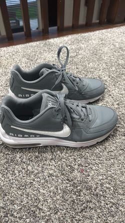 Men’s Nike size 13