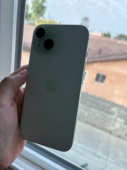 iPhone 15
