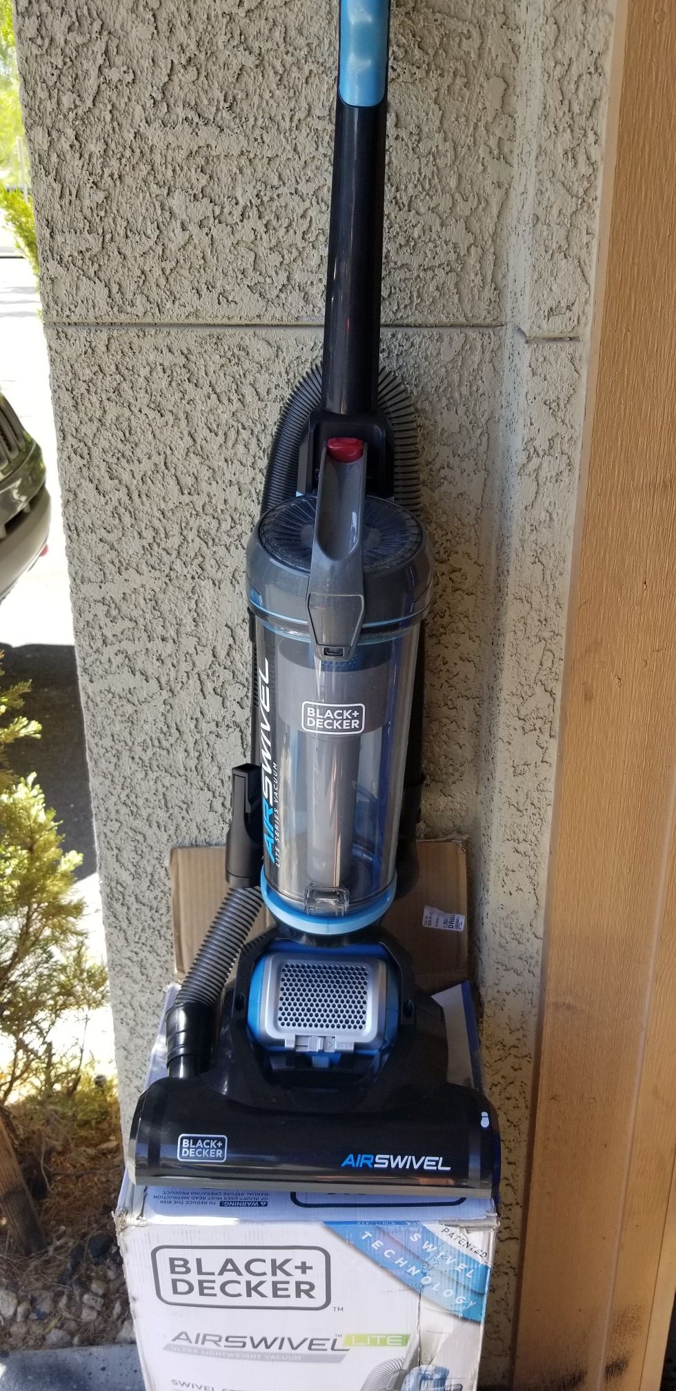 The BLACK+DECKER AIRSWIVEL Ultra-Lightweight Vacuum