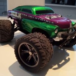 Custom 1:16 4x4  Hulk RC Car 
