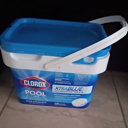 Clorox® Pool&Spa™ XtraBlue 3” Swimming Pool Chlorinating Tablets, Kills Bacteria & Stops Algae (25 LB)
