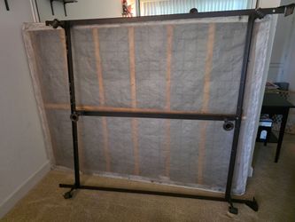 Queen size box bed (no mattress)