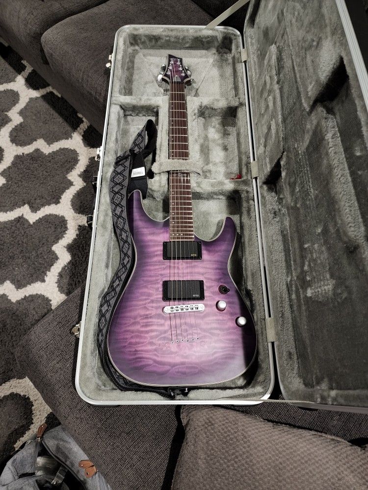 Electric Guitar Schecter Diamond Series