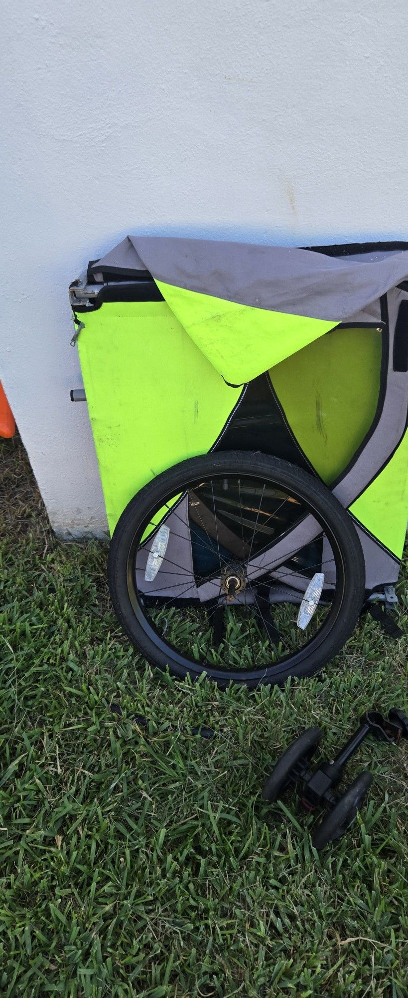 Jogging/Bike Buggy For 2 Kids.