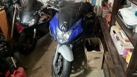 2013 FZ 6R