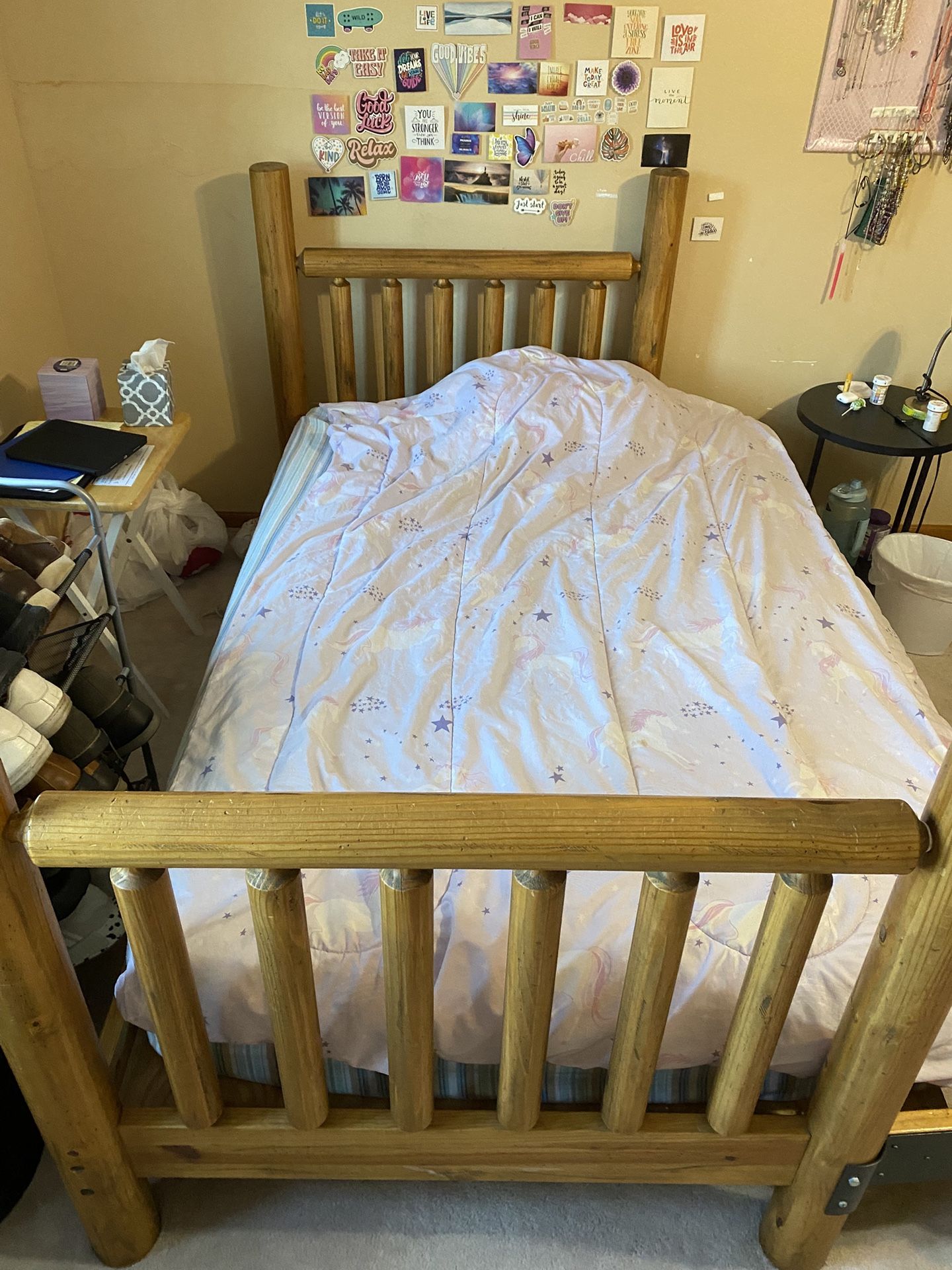 Bunk Beds/ Twin Over Full