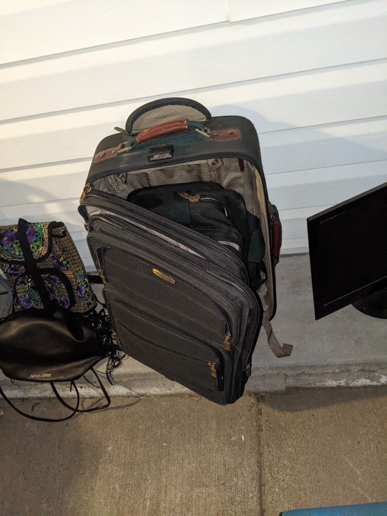 Traveling Suitcase Set
