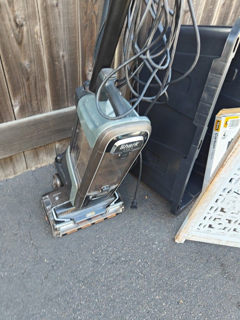 Shark Heavy Duty Vacuum Detachable For Upholstery