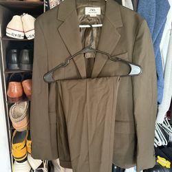 Zara Men’s Suit (Olive Green)