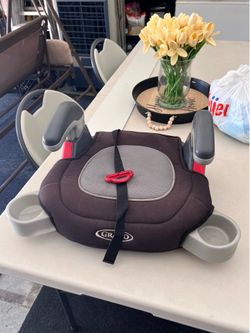 Graco Backless Booster Car Seat.