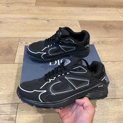 B30 Diors black shoes