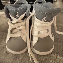 Jordans Size 3c 