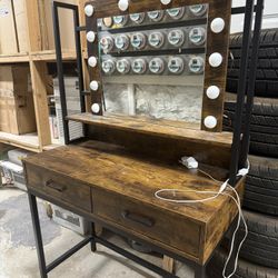 Makeup Vanity 