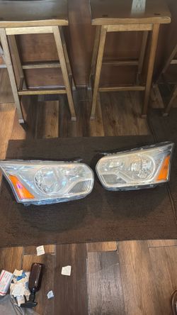 OEM 2015-2019 Ford Transit 150 250 350 Halogen Headlight Set LH & RH Genuine Ford