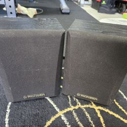 Pioneer Bookshelf Speakers Pair 35W 16ohm