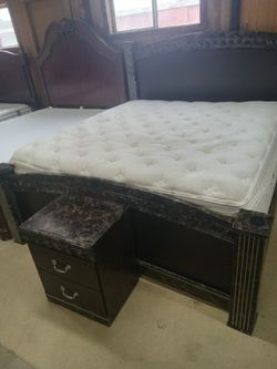 King size bed with Nightstand