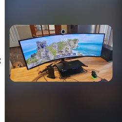 Samsung 49" Odyssey Gaming Monitor 