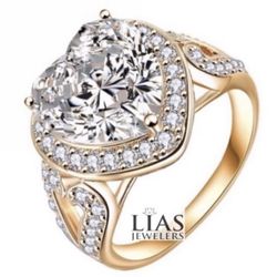 New 18k Yellow Gold Engagement ring 