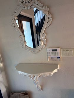 Entry Mirror and Console