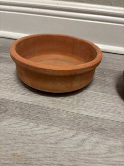 Small Terracotta Clay Bowl. New . Not even washed after the purchase. Price negotiable