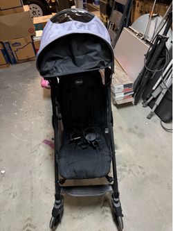 Chicco lightweight folding stroller