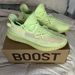 Yeezy 350 Glows Size 11