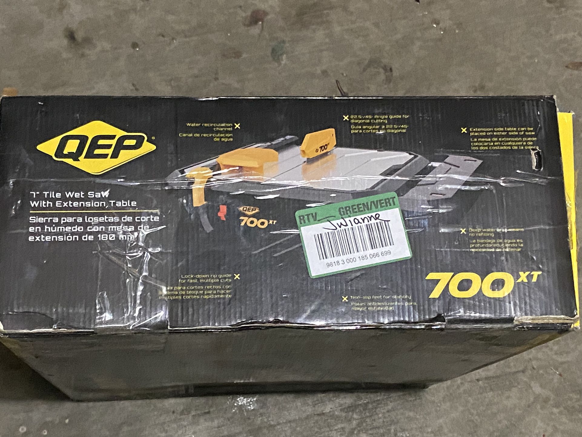 Qep 700XT 3/4 HP Wet Tile Saw with 7 in. Blade and Table Extension for