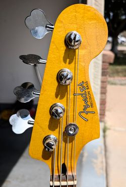 Replika Precision Bass Trade or Sell