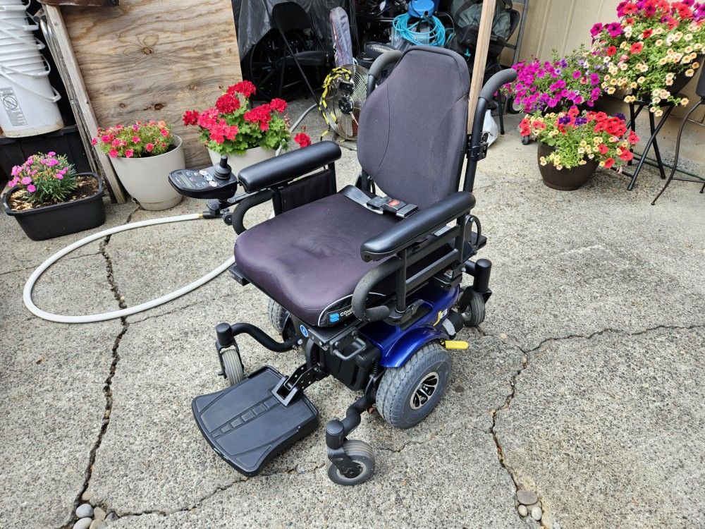 Pride J6 Power Wheelchair