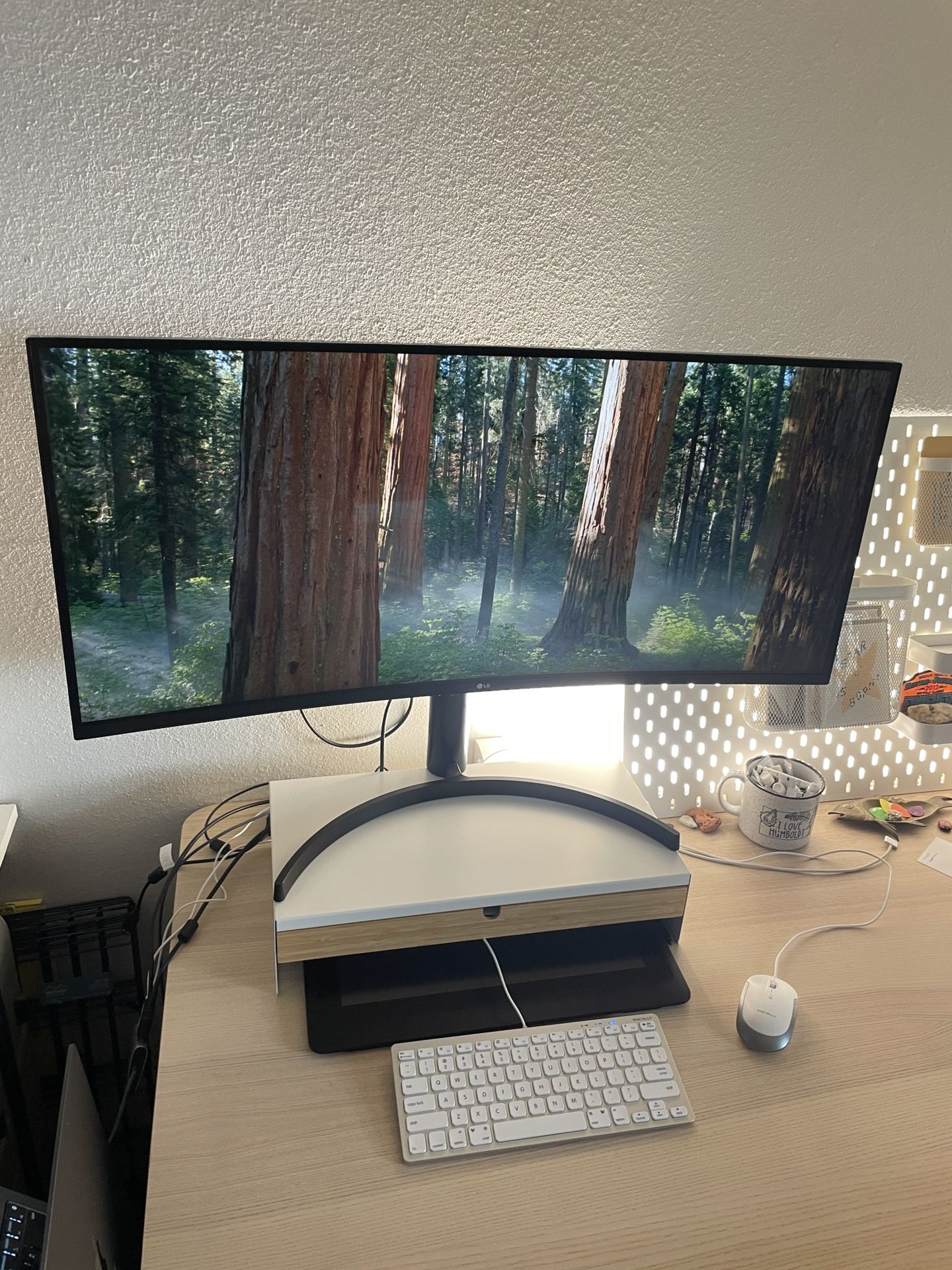 LG 35 Inch Curved Monitor For Gaming, Ideography, Coding, Design, Etc - GIG HARBOR