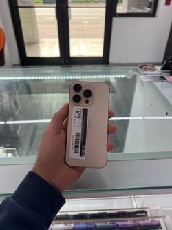 iPhone 16 Pro 256GB (Unlocked)