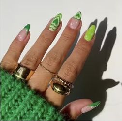 Brand New 24pcs Cute Green Heart Press On Nails