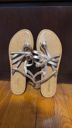 Size 11 Dream Pairs women's strappy sandals