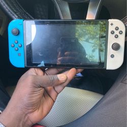 Nintendo Switch  V2