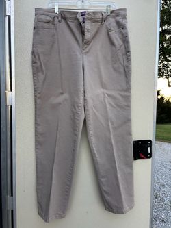 Gloria Vanderbilt Taupe High-Rise Jeans