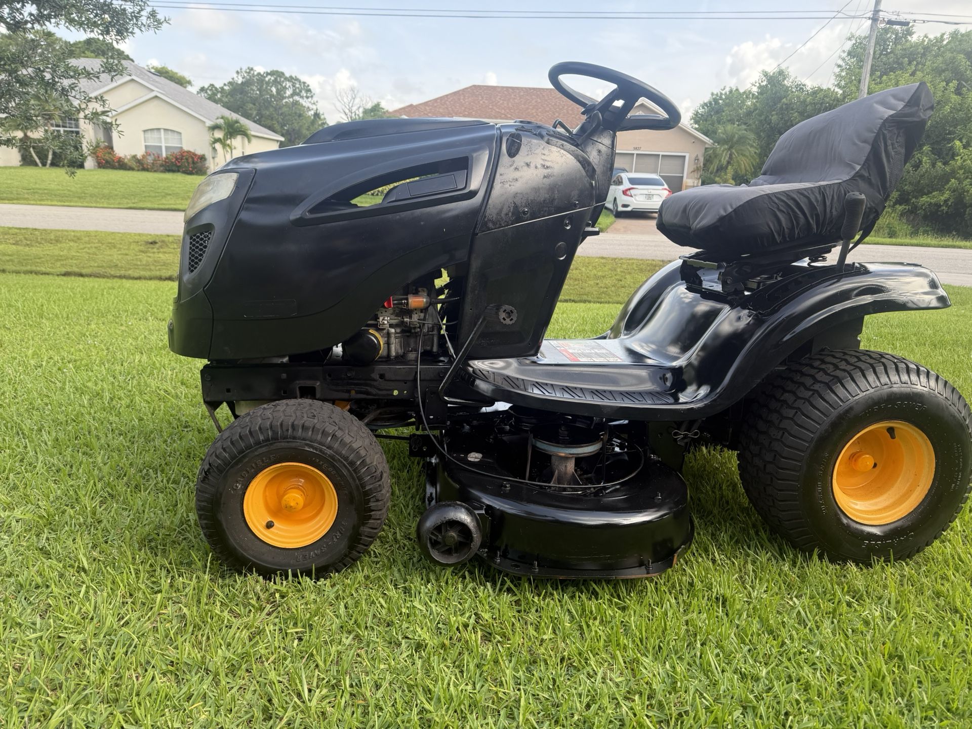 Mower Is In Great Condition And Runs Like New, Free Delivery So You Can See Before Purchasing. Garage Stored And Just Serviced.