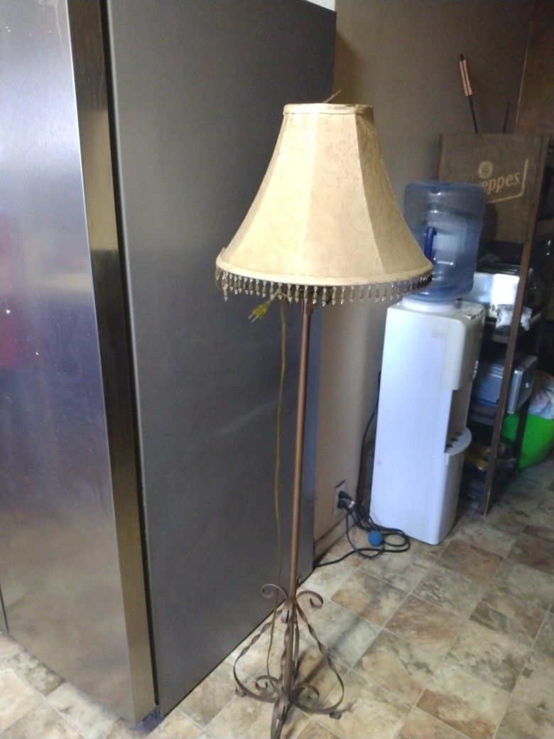 Vintage Lamp Metal Stand